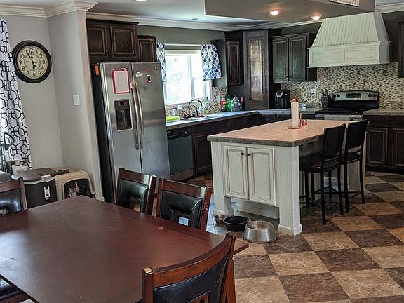 4th image of 8335 Creekside Dr