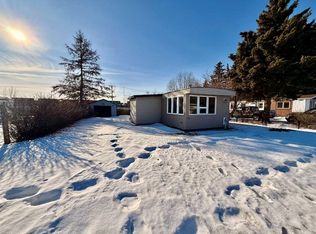521 W 2nd Ave, Wainwright, AB T9W1A3