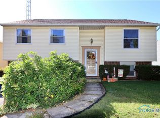 5454 Brook Point Rd, Toledo, OH 43611