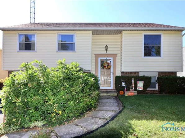 5454 Brook Point Rd, Toledo, OH 43611