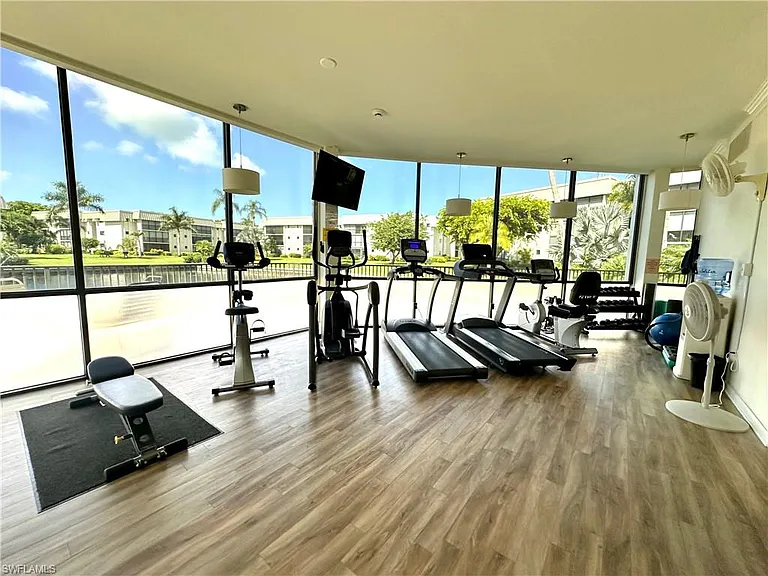 788 Park Shore Dr #D20 — Photo 25
