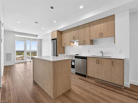 2nd image of 461 Green Rd #901