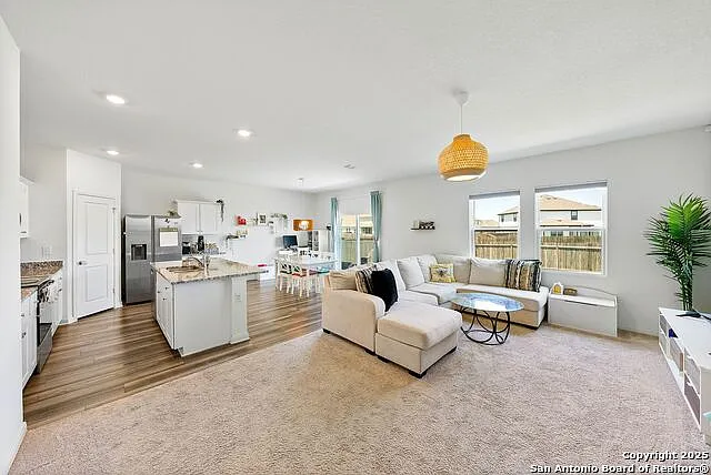 4 bed, 3.0 bath, 2261 sqft, $2,300 — Photo 1