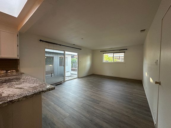 5th image of 1110 Windermere Ave