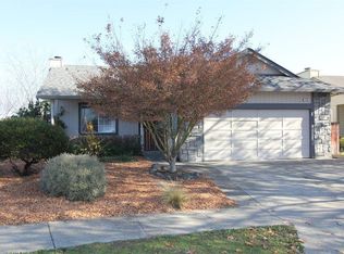 2138 Peterson Ln, Santa Rosa, CA 95403