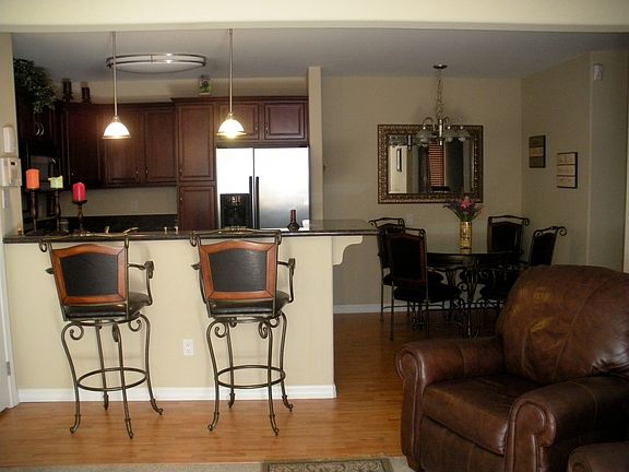 5th image of 5402 Balboa Arms Dr Unit 303