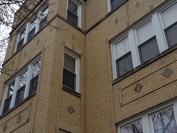 5th image of 2652 N Hamlin Ave APT 1E