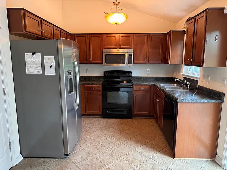 1122 Updike Rd SE — Photo 4