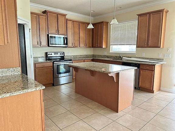 3rd image of 5036 Creekside Park Ave