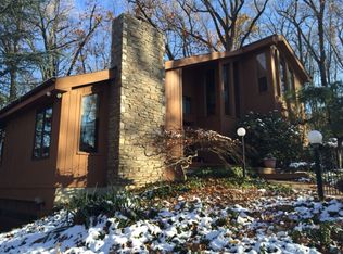 2225 Rose Ln, Hellertown, PA 18055
