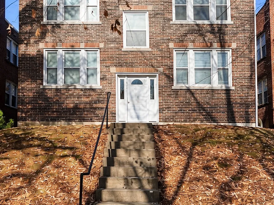 5335-1 E Bancroft Ave #2E-5335
