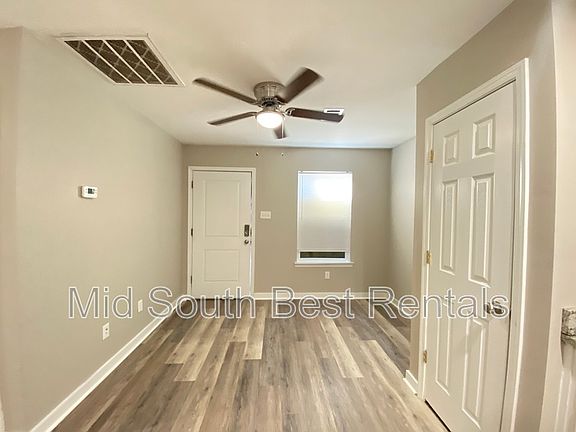 2nd image of 1501 Gum St #B