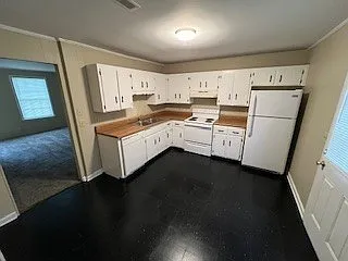 2 bed, 1.5 bath, 1003 sqft, $1,295 — Photo 4