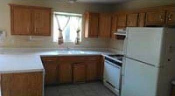 2nd image of 1156 Manor Ct