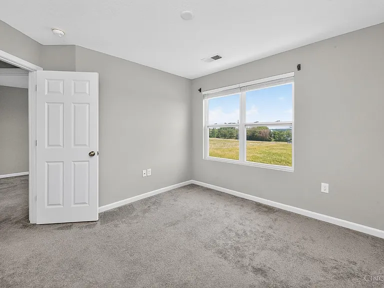 5559 Eagle Ct — Photo 45