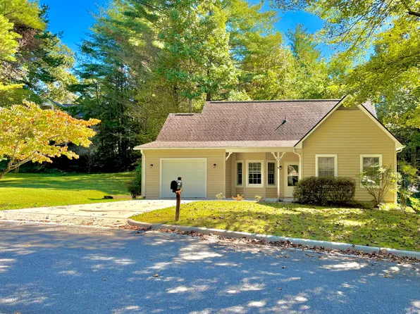 263 Fox Cross Dr, Brevard, NC 28712