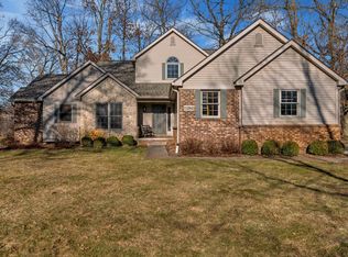 11262 Youngstree Ct, Davisburg, MI 48350