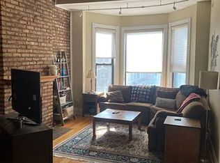 2459 N Halsted St #3, Chicago, IL 60614
