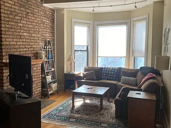 2459 N Halsted St #3, Chicago, IL 60614