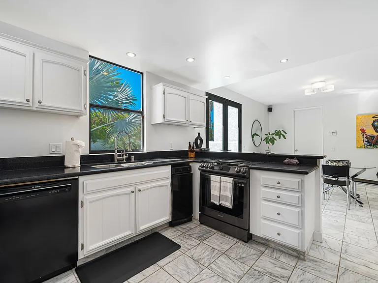 71137 Patricia Park Pl — Photo 21
