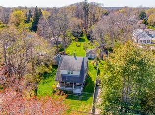 53 Halsey St, Southampton, NY 11968