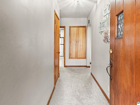 5th image of 239 W 12th St