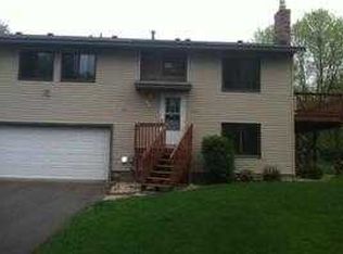 4 Oak Ridge Trl, Circle Pines, MN 55014