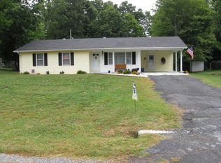132 Fox Fire Rd, Max Meadows, VA 24360