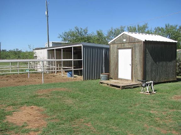 4th image of 5207 Oriole Dr