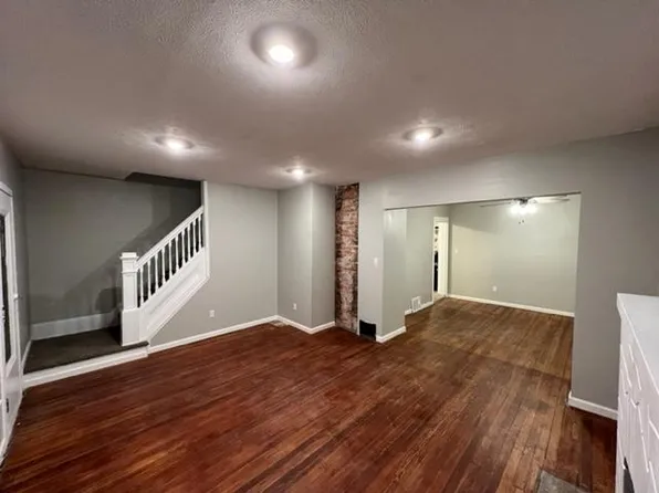 4305 W 52nd St, Cleveland, OH 44144