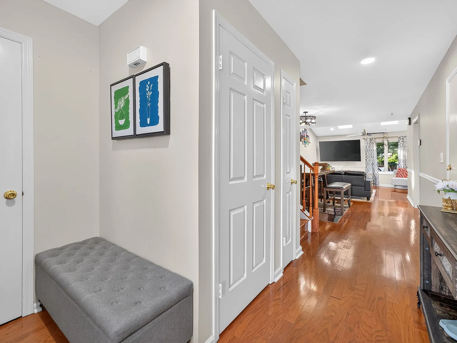2 bed, 1740 sqft, $3,000 — Photo 2