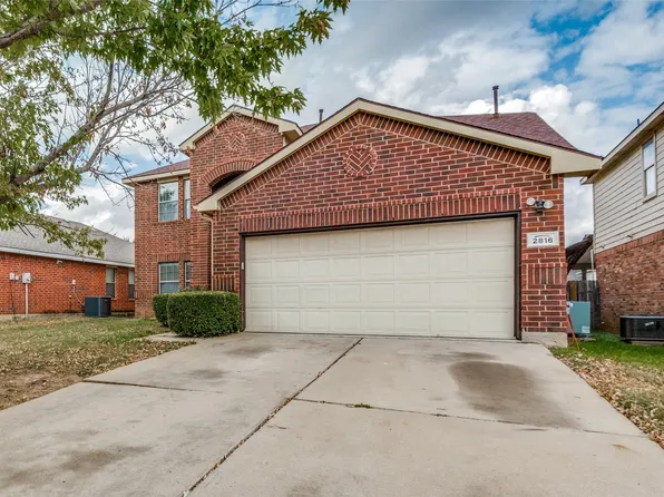 2816 Westover Dr, Grand Prairie, TX 75052