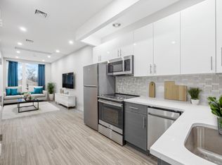 318 E 32nd St #3A, Brooklyn, NY 11226