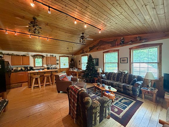5th image of 82079 Schoumaker Rd