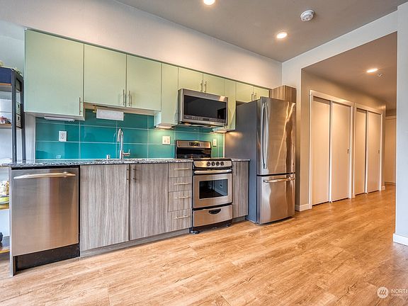 4th image of 1085 103rd Avenue NE #222