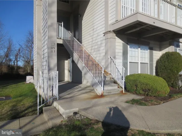 113 Foxglove Dr #113, Delran, NJ 08075