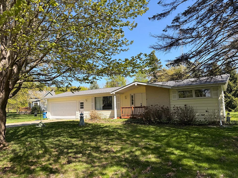 1st image of 4003 Evergreen Ln