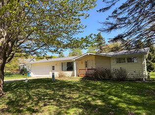 4003 Evergreen Ln, Benton Harbor, MI 49022