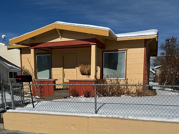 Front elevation in the winter facing north.