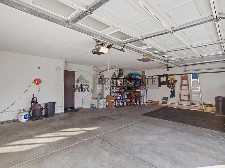 16704 Fox Trot Ln — Photo 25
