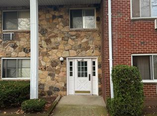 11 Gadsen Pl APT 2G, Staten Island, NY 10314