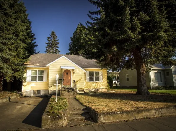 115 W Richmond Ave, Dayton, WA 99328