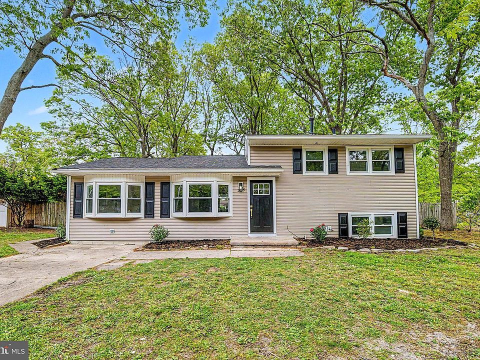1st image of 235 Terry Ln