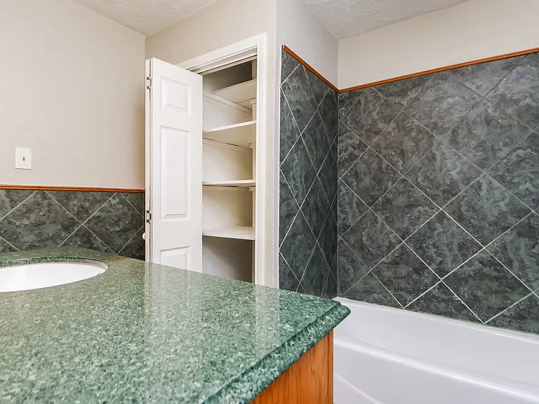 4503 Tylergate Dr — Photo 15