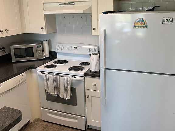 3rd image of 4049 Crockers Lake Blvd #25