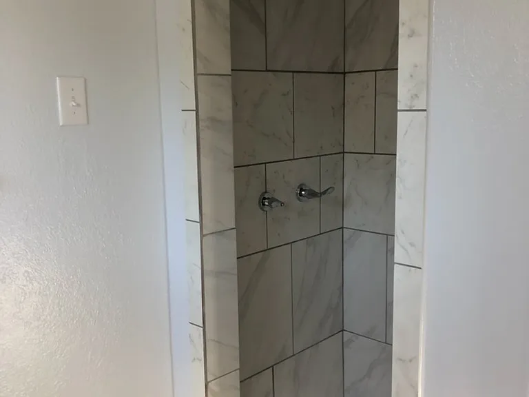 1801 Manzana Rd — Photo 2