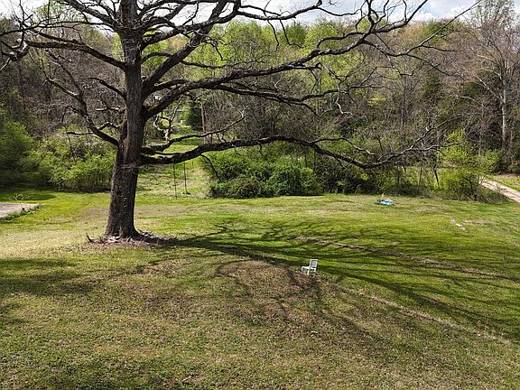 3rd image of 176 County Road 733