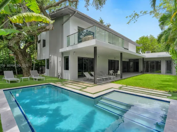 10 Samana Dr, Miami, FL 33133