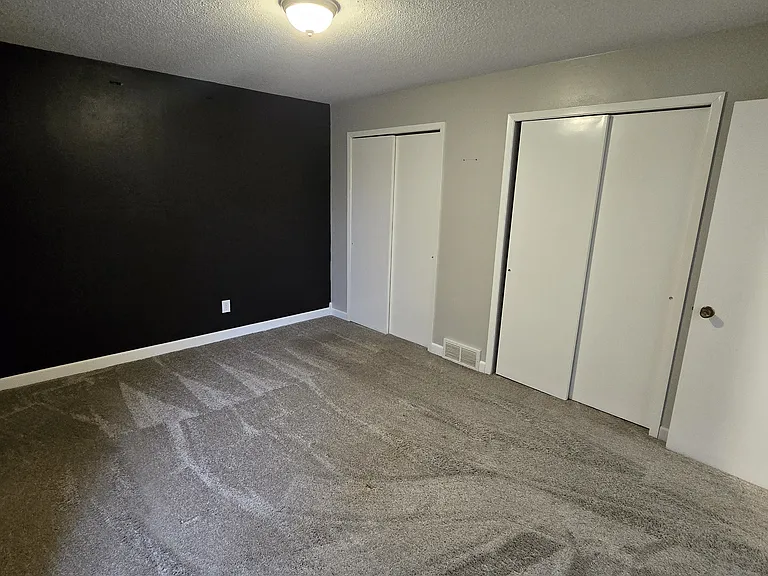 4942 Dubois Dr — Photo 5