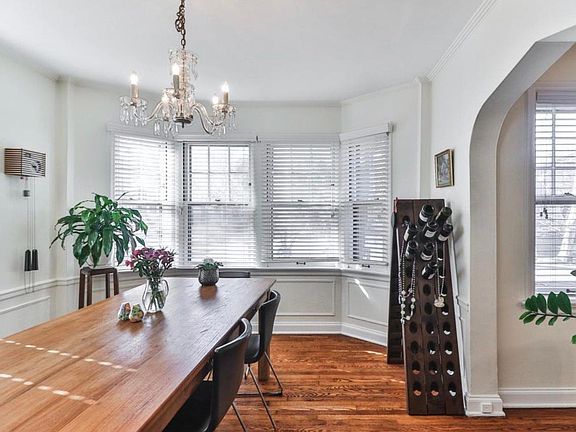 3rd image of 7326 Lindell Blvd #1